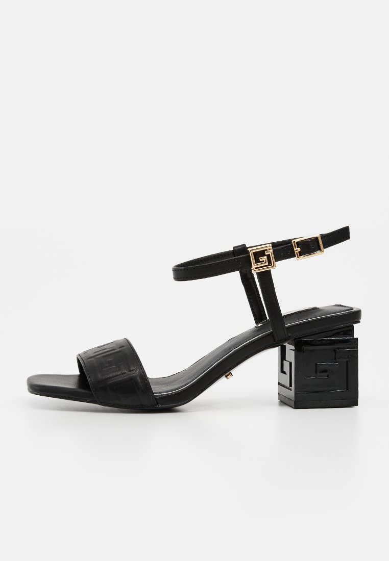 Sandalias