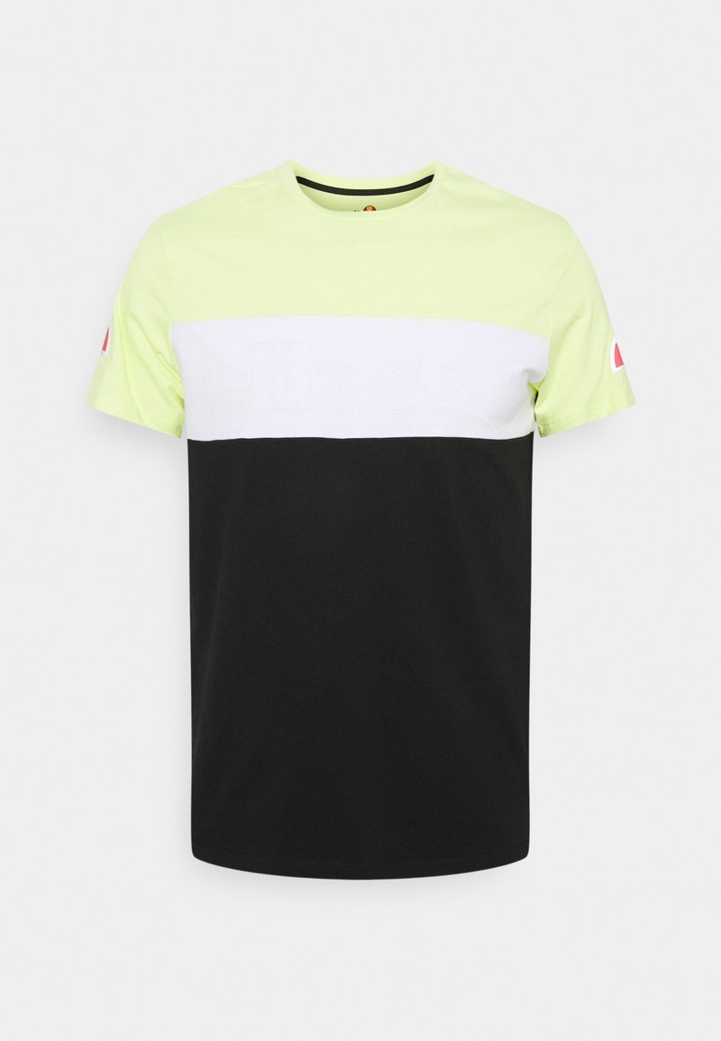 Camiseta de algodón en bloques de color verde, blanco y negro. Presenta un cuello redondo y mangas cortas, con un logo en la manga izquierda.