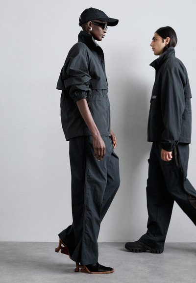 032c YOU TRACKSUIT TROUSERS UNISEX - Spodnji deli trenirk - dark blue