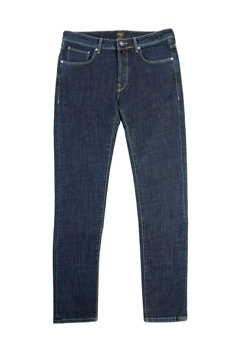 Jeans de mezclilla azul oscuro con corte ajustado, que cuentan con cinco bolsillos, cremallera y detalles de costura dorada en las costuras.