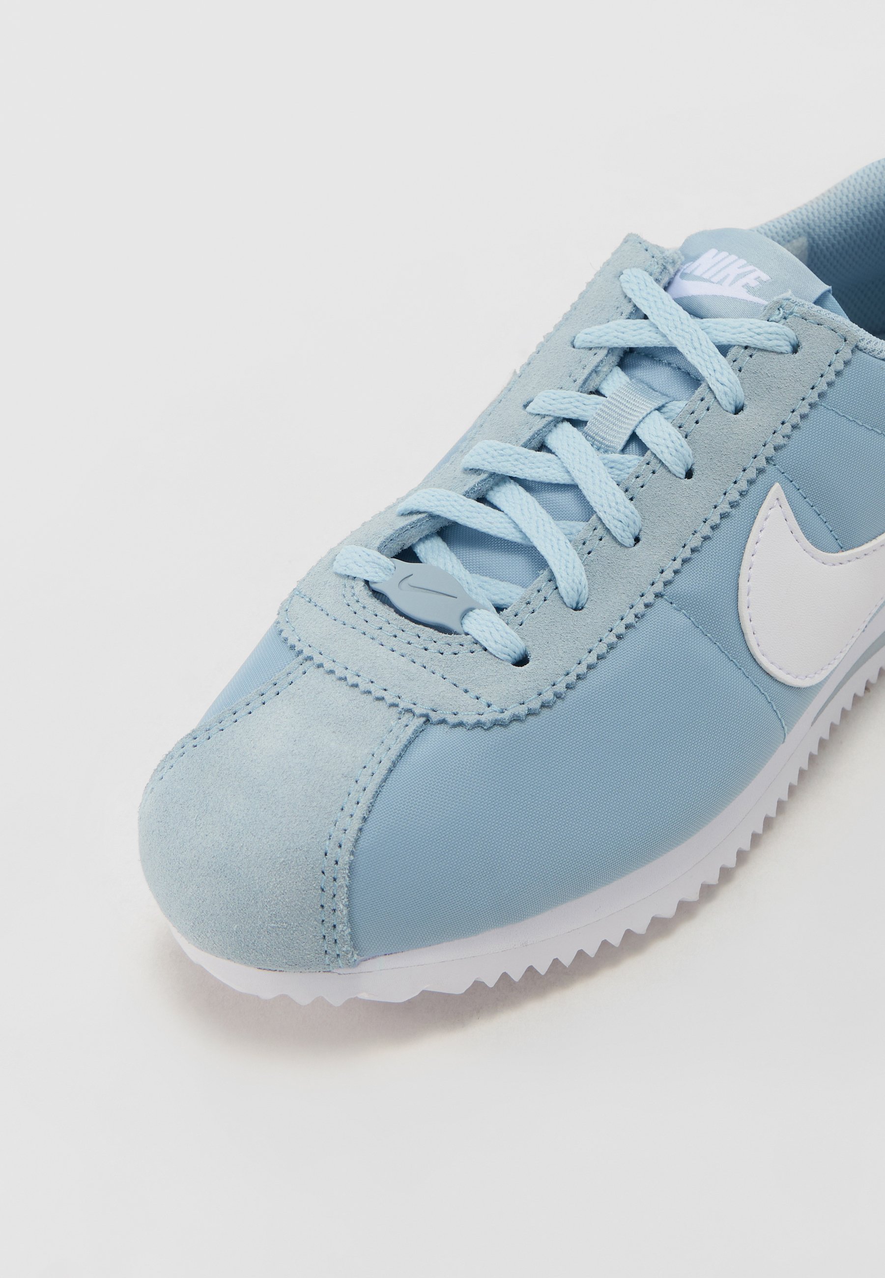 nike cortez blue white