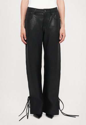 STRING TROUSERS - Leather trousers - licorice