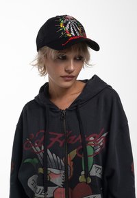Ed Hardy UNISEX PERCHING-HARPY FRONT TRUCKER - Cap - black