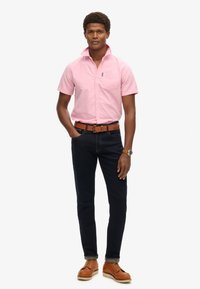 Superdry & Co OXFORD SHORT SLEEVE - Camisa - bright pink