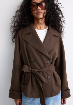 Stradivarius, Leichte Jacke - dark brown