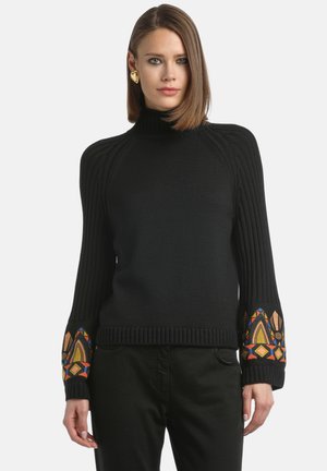 - Sweter