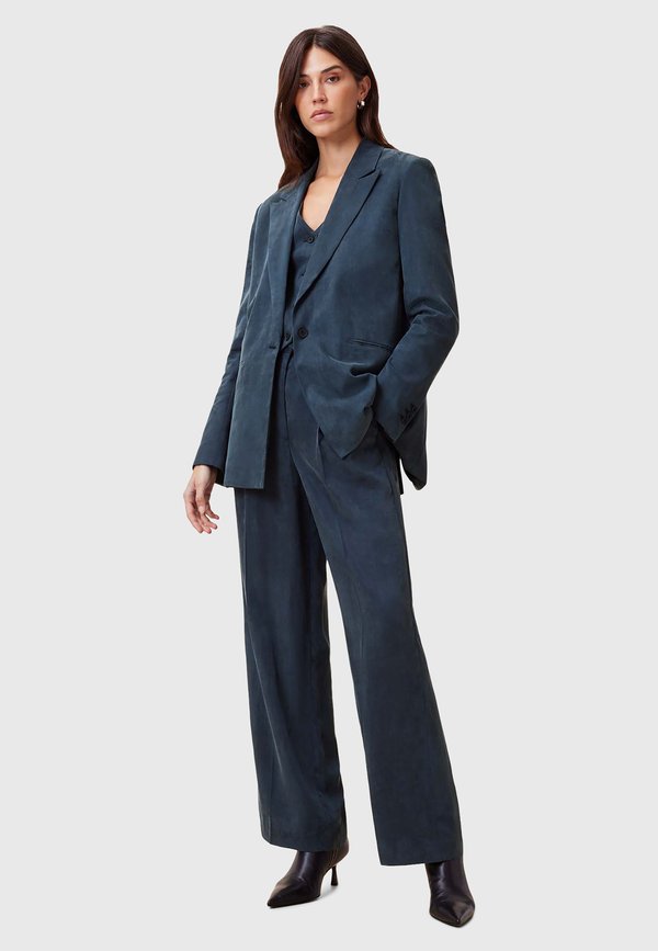 AVERIE TEN  - Blazer