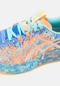 ASICS NOOSA TRI 16 - Utcai futócipők - nature blue/faded orange