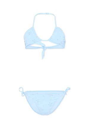 Bikini azzurro chiaro a due pezzi con ricamo floreale a occhielli e chiusure a laccio sul collo all'americana e sui lati del fondo.