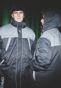 OAK25 EVERYDAY RAINCOAT - Jachetă impermeabilă - black