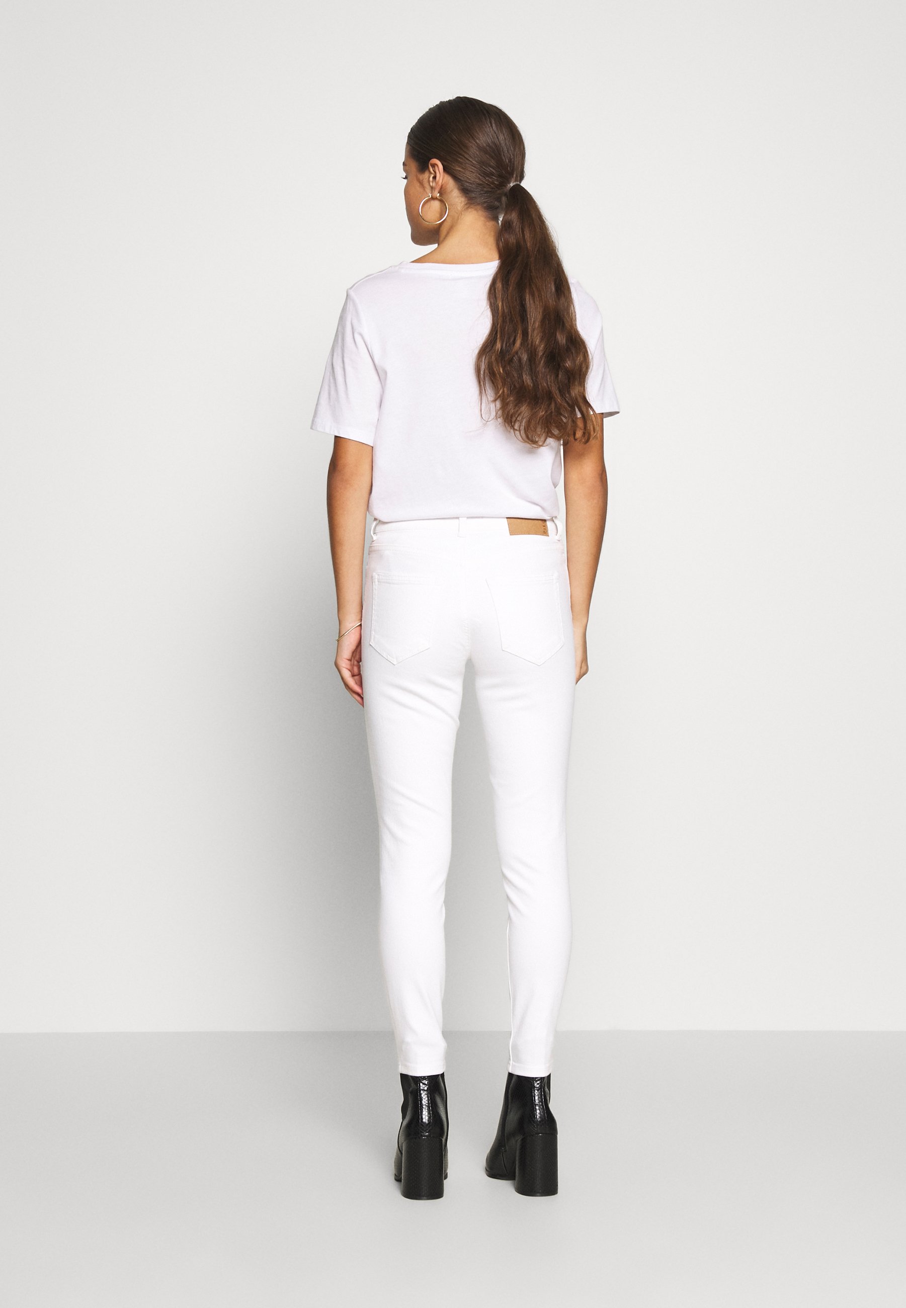 white petite jeans uk