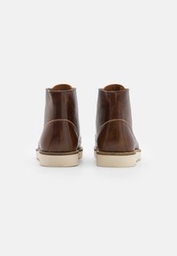 Zign LEATHER - Botins de atacadores - brown