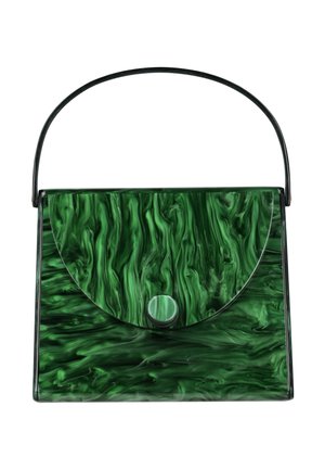 Geantă dreptunghiulară marmorat verde, cu clapetă rotunjită și închidere cu buton, având un mâner subțire negru.