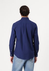 Tommy Hilfiger FLEX SHIRT - Skjorter - preppy navy
