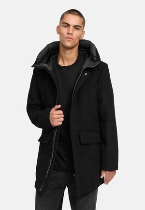 Abrigo de invierno - black