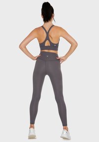 SQUATPROOF Leggings - Byxor - grey