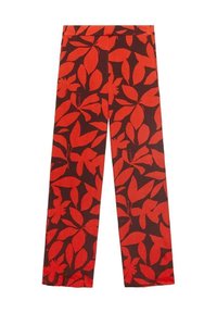 Pantalon à jambes larges avec un grand motif floral et feuilles rouges audacieuses sur un fond brun foncé.
