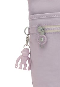 Kipling UNISEX liliowy