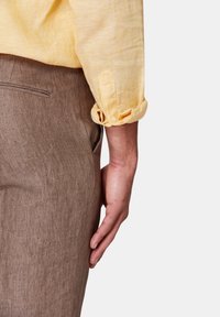 Oscar Jacobson REG FIT BD SIGNATURE - Skjorta - sunshine yellow