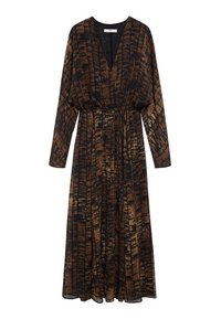 Robe maxi à manches longues et col en V de couleur noire profonde avec un imprimé abstrait marron. Elle présente une taille cintrée avec une ceinture à nouer et un tissu fluide texturé.