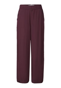 Unselected, rustic rouge
