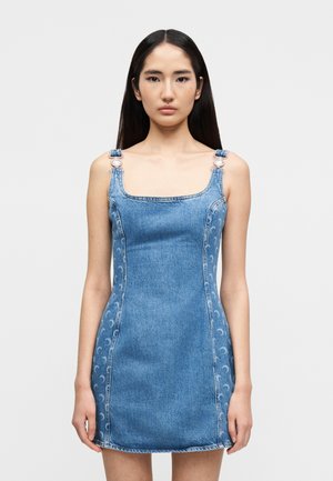 MOON LASER SLEEVELESS MINI - Denimkjoler - light blue