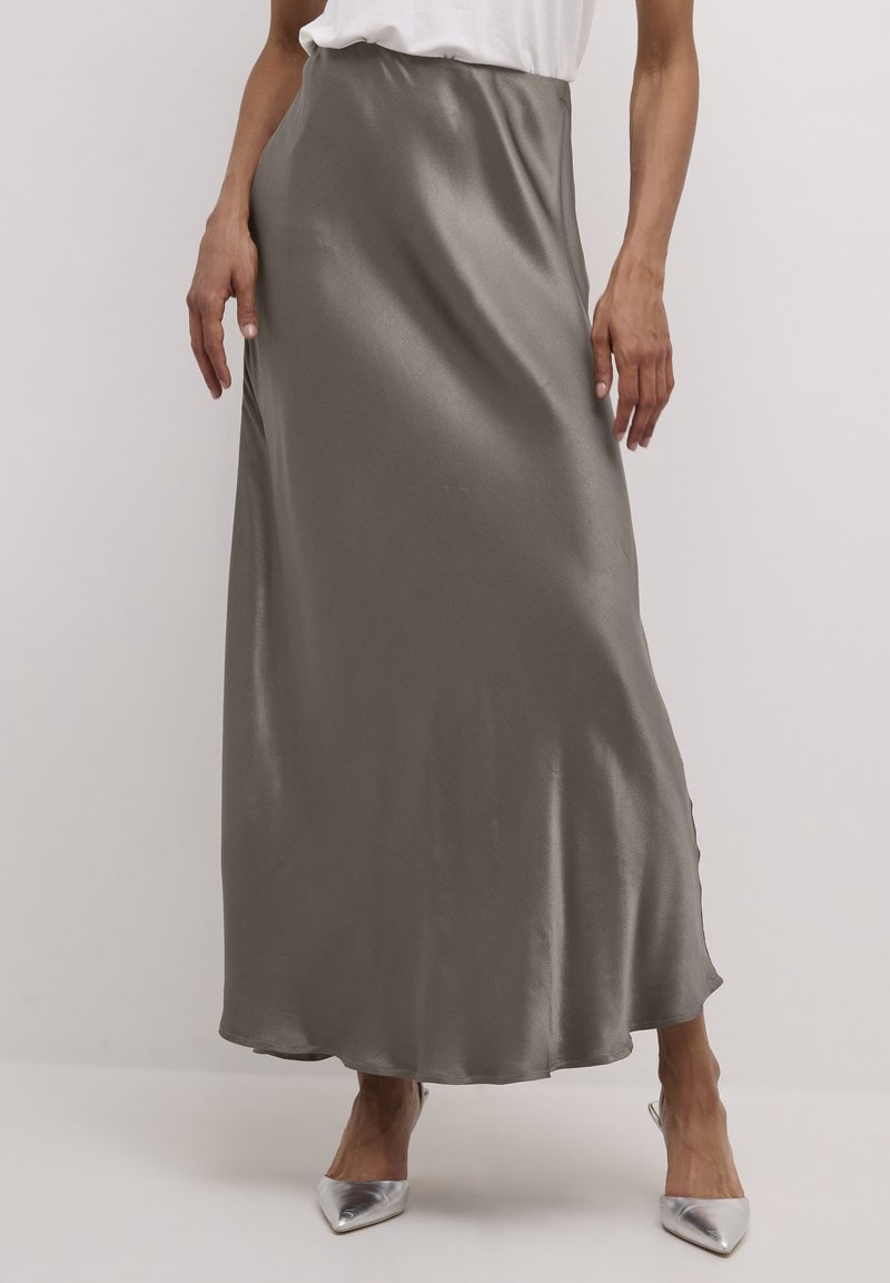 Culture MOSS JESSIE  - Dolgo krilo - iron