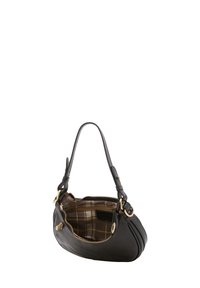 Borsa a mano in pelle nera con design curvato, zip visibile e finiture in tono oro. L'interno presenta una fodera a quadri marrone. Tracolla regolabile.