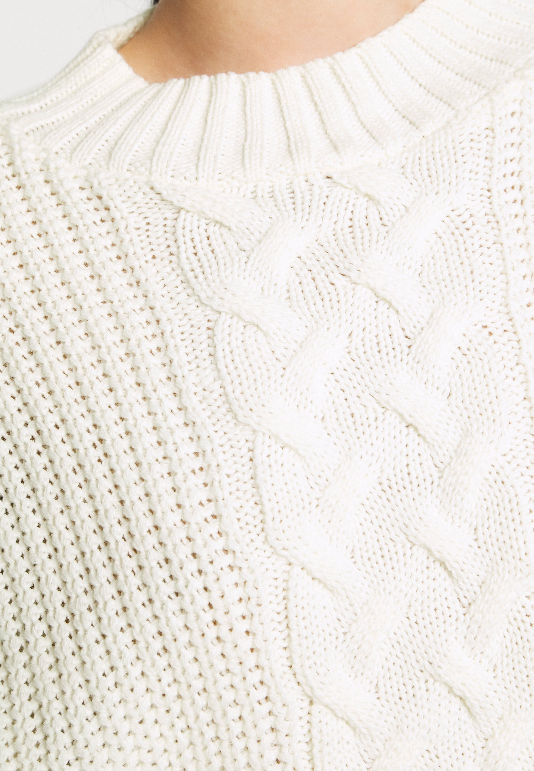 CROPPED Stickad tröja off white CROPPED Stickad tröja off white