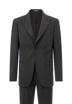 Suit elegante nero con bavero lucido, chiusura a un bottone, due tasche frontali e design aderente. Realizzato in tessuto morbido con finitura opaca.