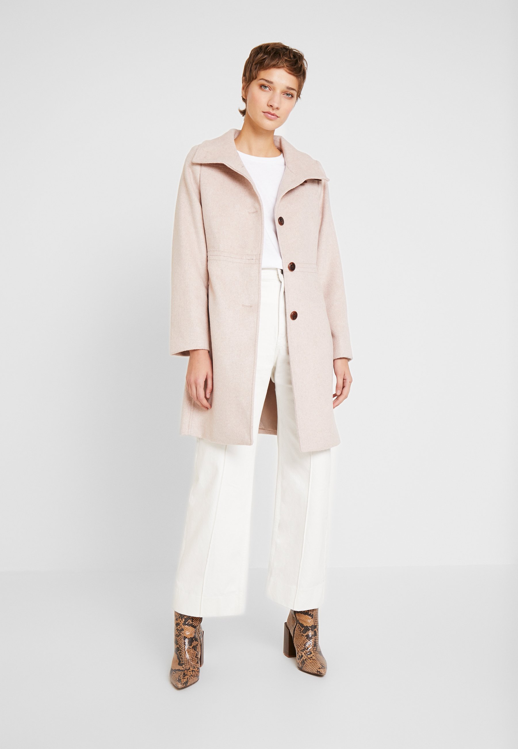 Esprit Collection FEMININE COAT Kåpe frakk dusty nude Esprit COAT - Kåpe / frakk - beige