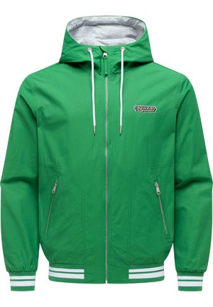 Grøn hættejakke med hvide snore, lynlås foran og lommer, elastiske manchetter, stribet kant og "ragwear" logo på brystet.