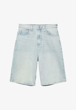 Jasnoniebieskie szorty jeansowe z szlufkami na pasek, przodem na guzik, zamkiem błyskawicznym i dwoma przednimi kieszeniami, pokazane na płasko na białym tle.