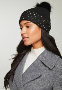 Lipsy COSY STUDDED POM - Beanie - black