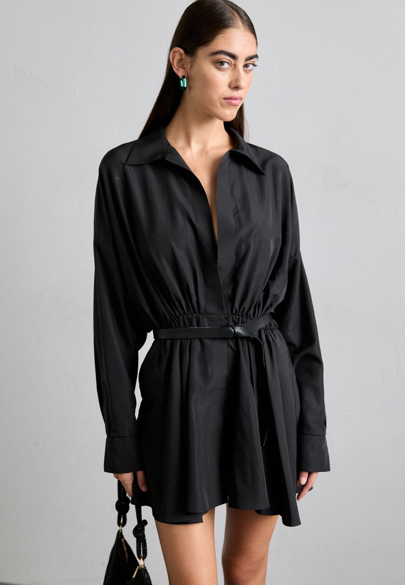 Norma Kamali SUPER OVERSIZED SHIRT FLARED MINI DRESS - Shirt dress - black  - Zalando.co.uk