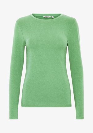 Camiseta de manga larga verde hecha de algodón suave, con cuello redondo, diseño ajustado y sin patrones ni adornos visibles.