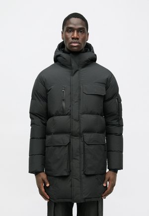 COMPASS - Puhovka – plašč - black