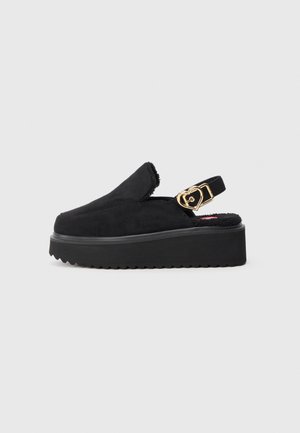 Clogs - black
