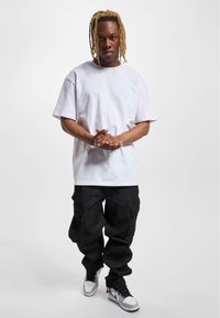 Thug Life T-shirts med print - white