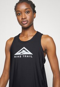 Nike Performance TRAIL TANK - Débardeur - black/photon dust