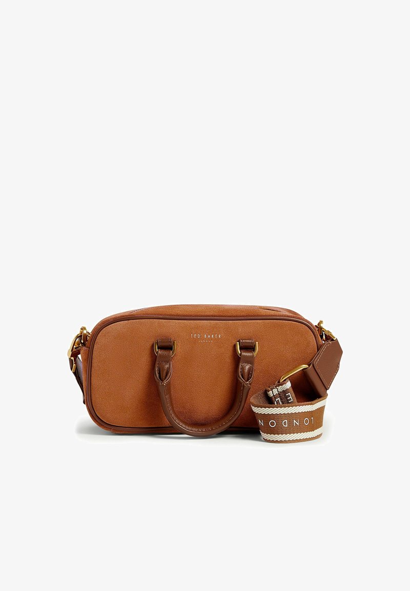 Sac à main rectangulaire en cuir marron avec deux poignées et une bandoulière tressée portant les inscriptions "London" et "Ted Baker".