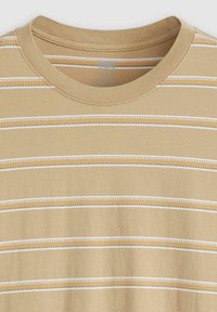 Niewybrane, bright white