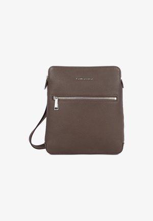 Borsa a tracolla in pelle marrone con superficie testurizzata, tasca frontale con zip, tracolla regolabile e branding discreto.