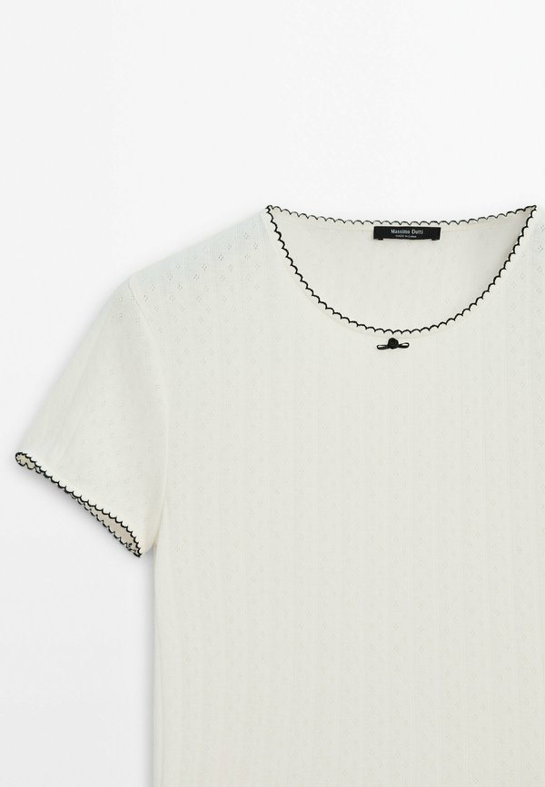 WITH BOW DETAIL - Print T-shirt3