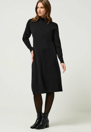 M&Co, Robe pull - black