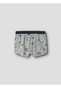 Szare bawełniane bokserki z zabawnym, kosmicznym wzorem zawierającym rakiety, planety i gwiazdy; granatowa gumka z wytłaczanym napisem.