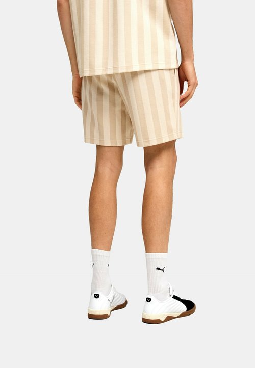 PUMA Shorts 'Class 8' — photo 3