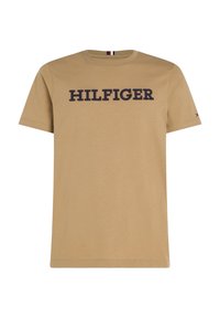 Tan kortärmad t-shirt med rund halsringning och "HILFIGER" broderat i marinblå bokstäver över bröstet samt en liten logotyp på vänster ärm.