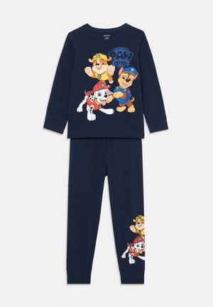 Marineblaue Kinderpyjamas mit den Paw Patrol-Charakteren Chase, Rubble und Marshall auf dem Oberteil und der Hose.