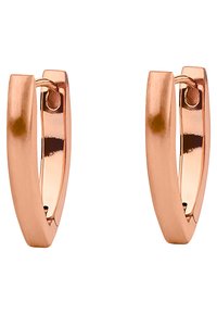 Boucles d'oreilles en or rose avec une finition lisse et polie et un design ouvert. Présente une surface lisse et une forme légèrement courbée.